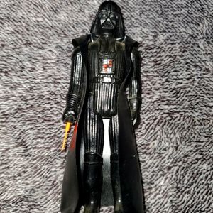 Vintage Star Wars Kenner 1977 Darth Vader 3.75" Action Figure MINT COND!